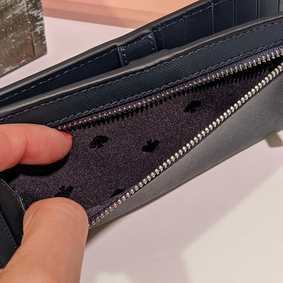 NWOT* ♠️ KS ♠️ Cameron Lg Slim Bifold Wallet - Picture 7 of 7